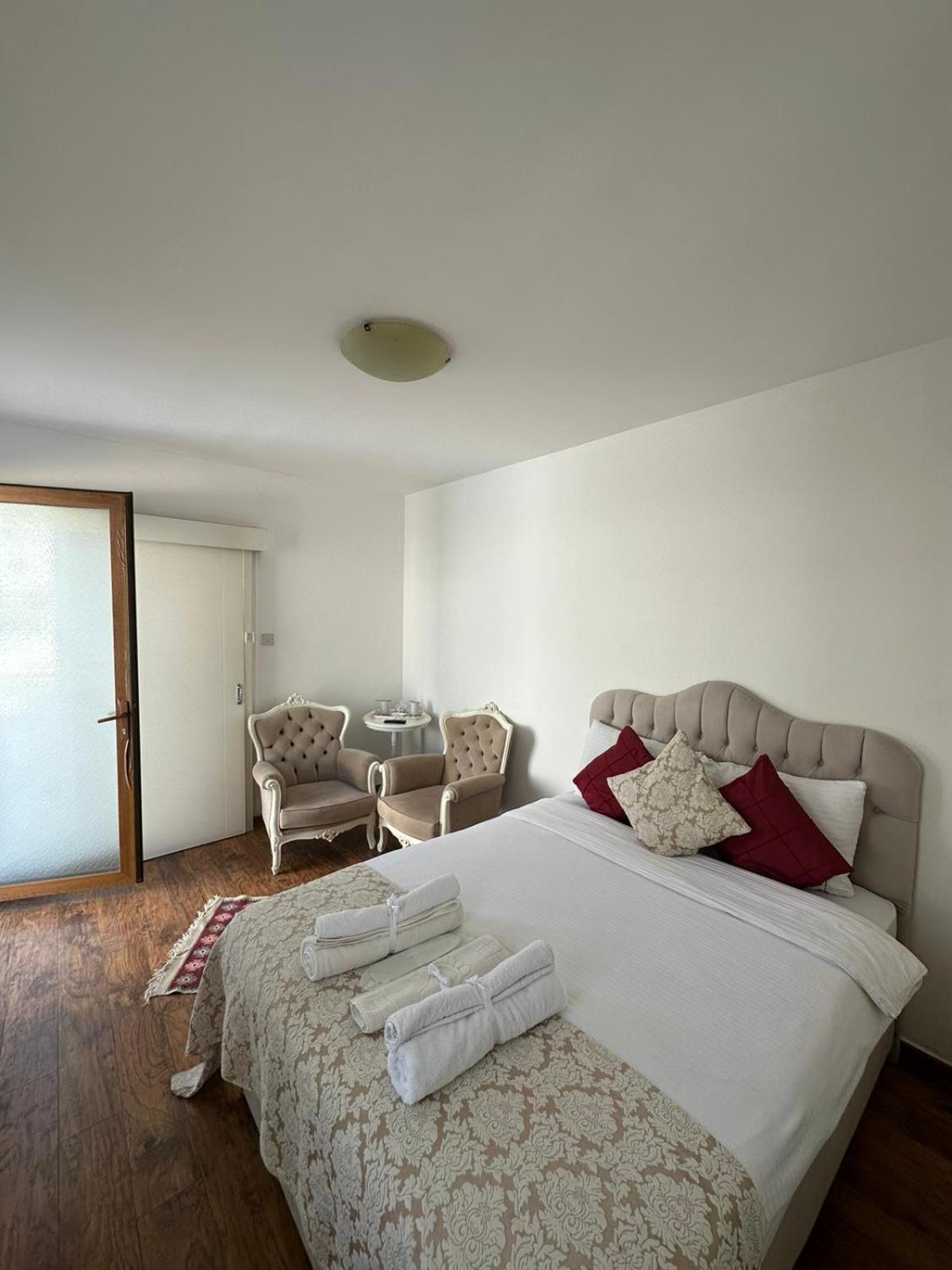 Lord'S Residence Boutique Hotel Kyrenia  Exterior foto