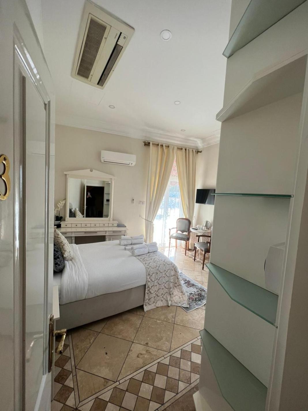Lord'S Residence Boutique Hotel Kyrenia  Exterior foto